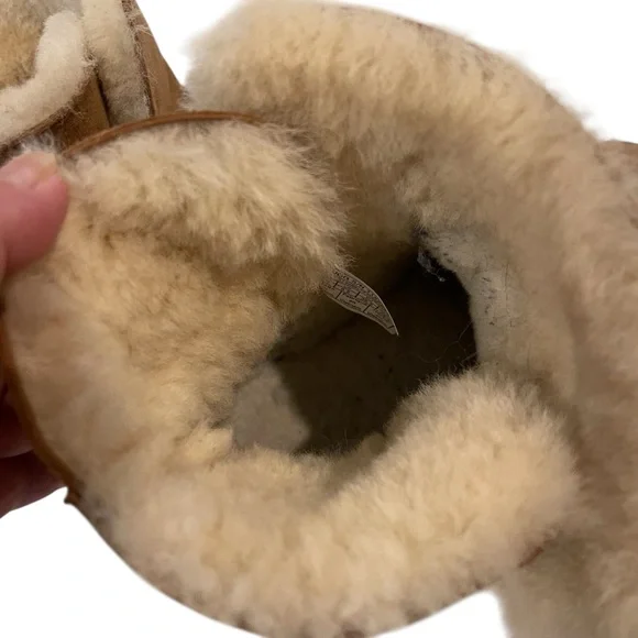 UGG Romely Brown Leather Shearling Lined Ankle Boots - Picture 6 of 9